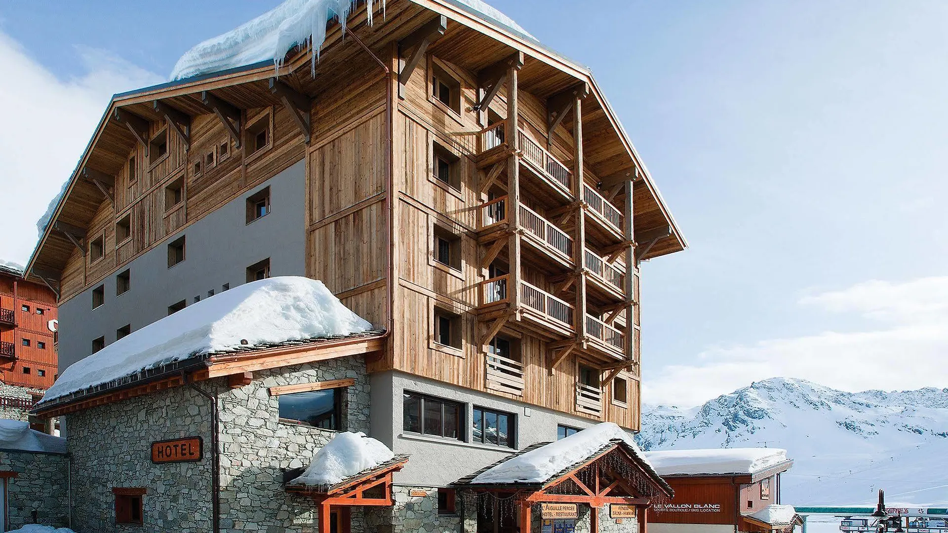 ***  Hotel L'Aiguille Percee 蒂涅 法国