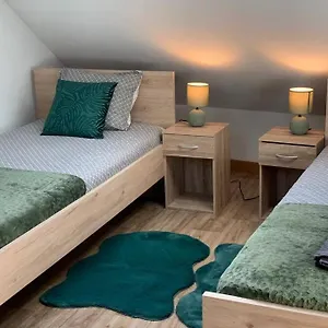Hébergement de vacances Maison 3 - 600m Metro Marbrerie - Lille Mons-en-Baroeul